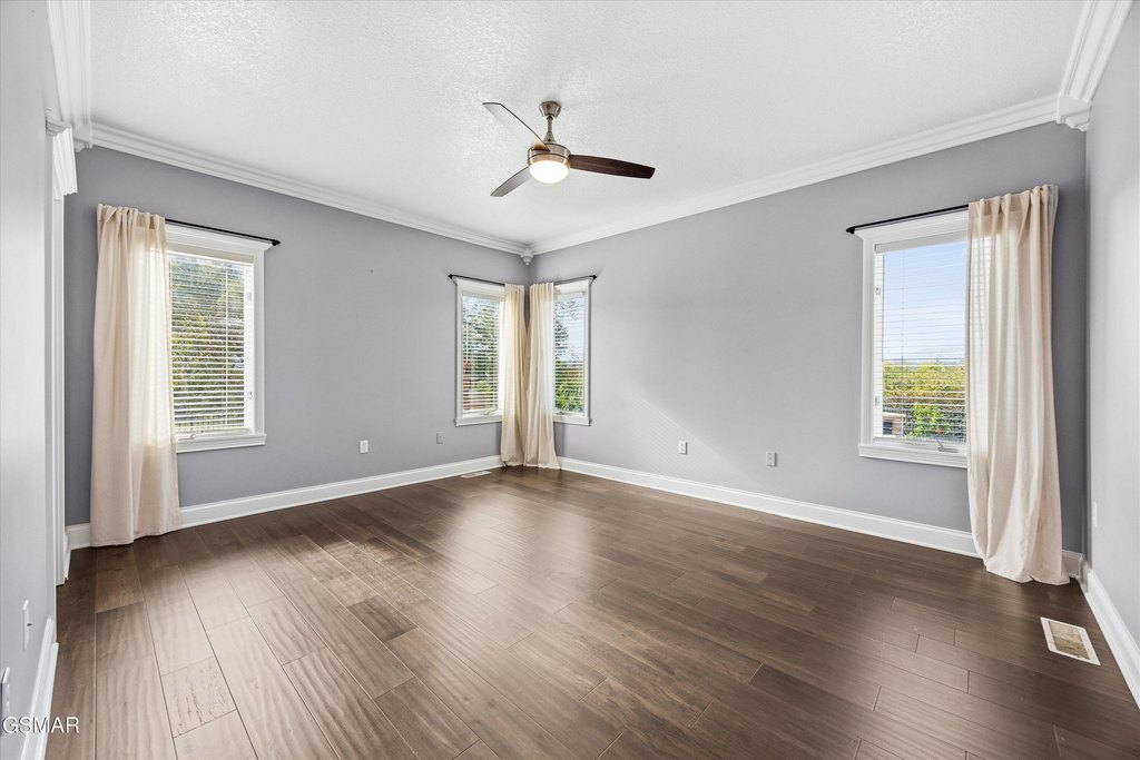 Sevierville, Tennessee, 37862, United States, 4 Bedrooms Bedrooms, ,3.5 BathroomsBathrooms,Residential,Forsale,1942459