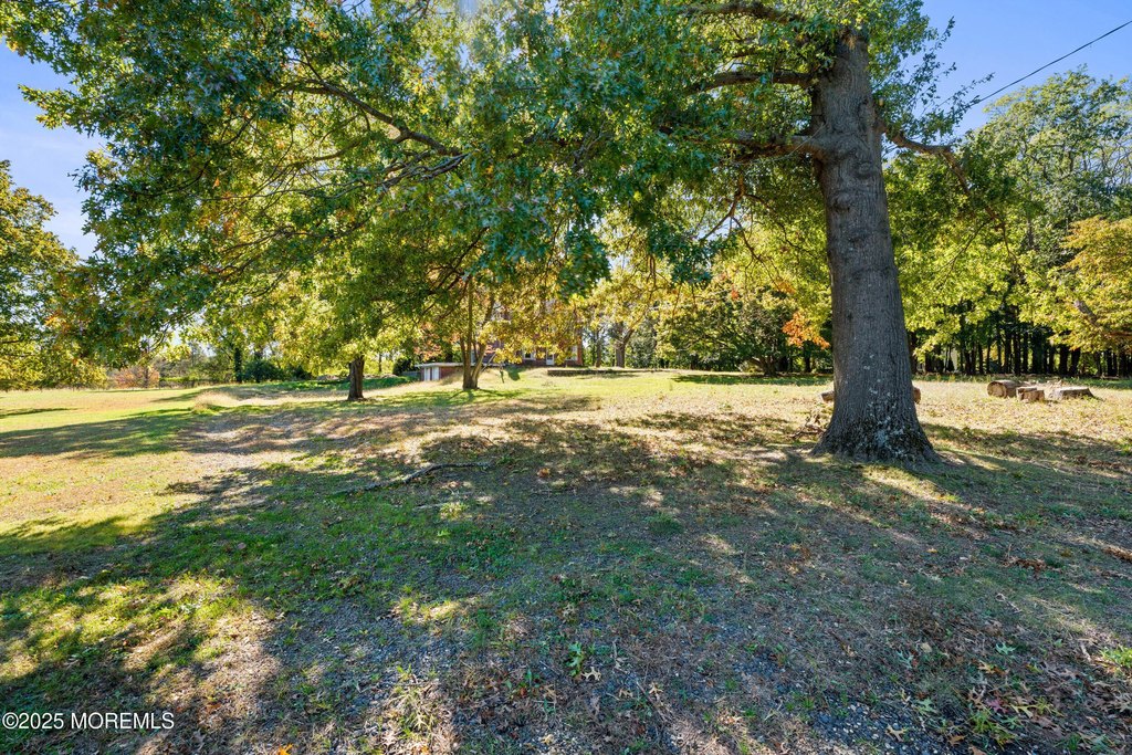 Eatontown, New Jersey, 07724, United States, 4 Bedrooms Bedrooms, ,2 BathroomsBathrooms,Residential,Forsale,1984569