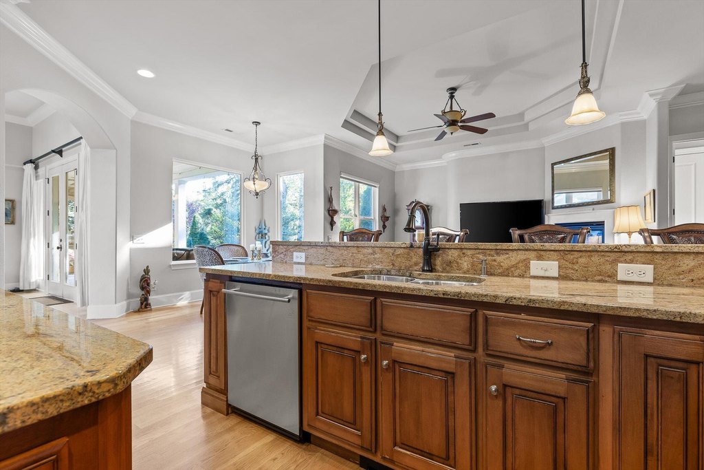 Chattanooga, Tennessee, 37419, United States, 3 Bedrooms Bedrooms, ,3 BathroomsBathrooms,Residential,Forsale,1995328