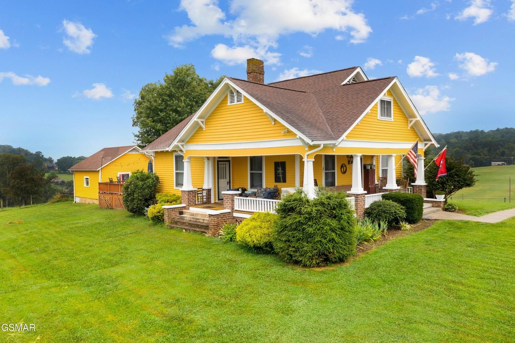 Dandridge, Tennessee, 37725, United States, 3 Bedrooms Bedrooms, ,2 BathroomsBathrooms,Residential,Forsale,1988735