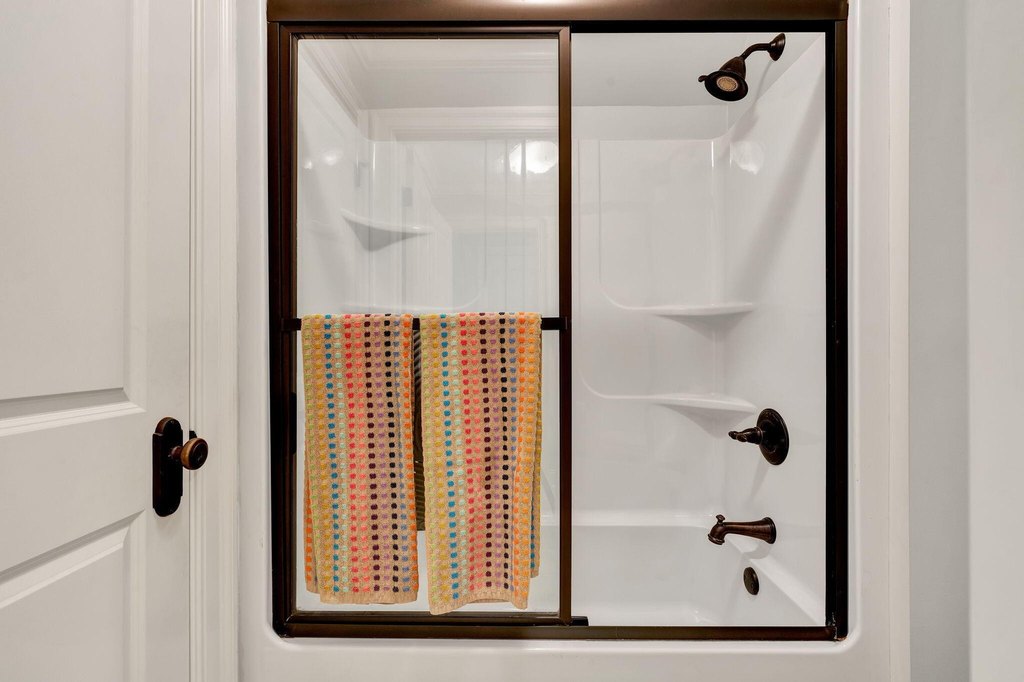 Cleveland, Tennessee, 37312, United States, 5 Bedrooms Bedrooms, ,3.5 BathroomsBathrooms,Residential,Forsale,2004697