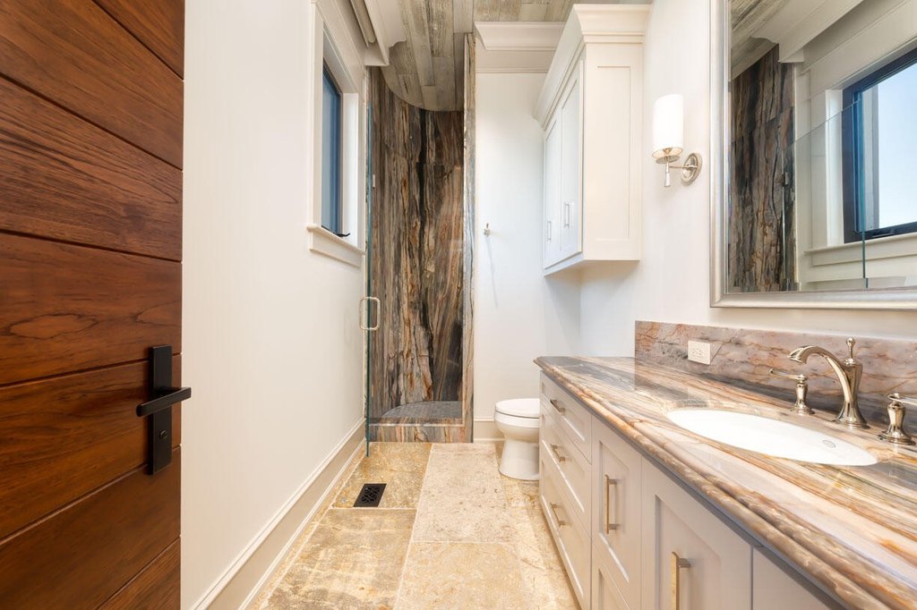 Duck Key, Florida, 33050, United States, 3 Bedrooms Bedrooms, ,4 BathroomsBathrooms,Residential,Forsale,2004353