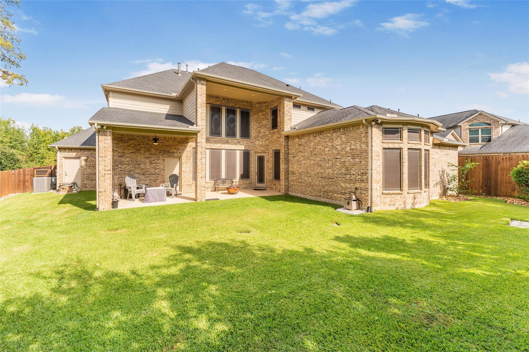 Pinehurst, Texas, 77362, United States, 5 Bedrooms Bedrooms, ,4 BathroomsBathrooms,Residential,Forsale,1973420