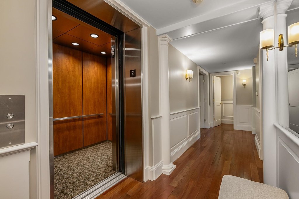 Portsmouth, New Hampshire, 03801, United States, 8 Bedrooms Bedrooms, ,8.5 BathroomsBathrooms,Residential,Forsale,2002395