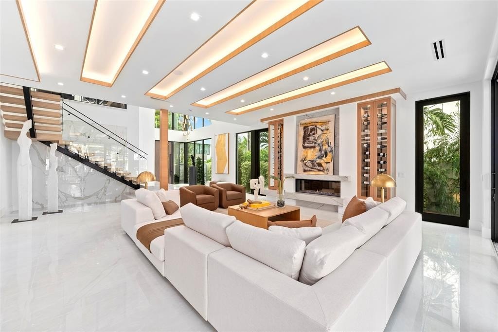 Fort Lauderdale, Florida, 33301, United States, 6 Bedrooms Bedrooms, ,5.5 BathroomsBathrooms,Residential,Forsale,1994100