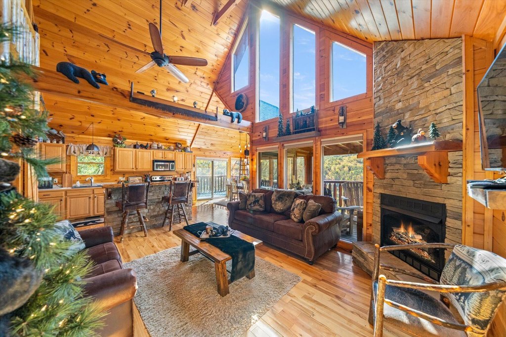 Sevierville, Tennessee, 37862, United States, 3 Bedrooms Bedrooms, ,3 BathroomsBathrooms,Residential,Forsale,1988739