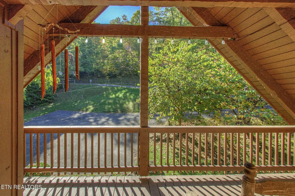 Sevierville, Tennessee, 37862, United States, 2 Bedrooms Bedrooms, ,3 BathroomsBathrooms,Residential,Forsale,1973610