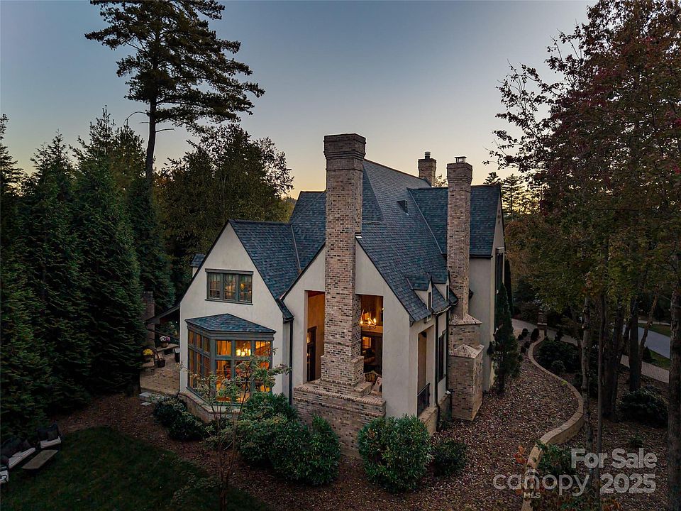 Asheville, North Carolina, 28803, United States, 4 Bedrooms Bedrooms, ,4 BathroomsBathrooms,Residential,Forsale,1986012