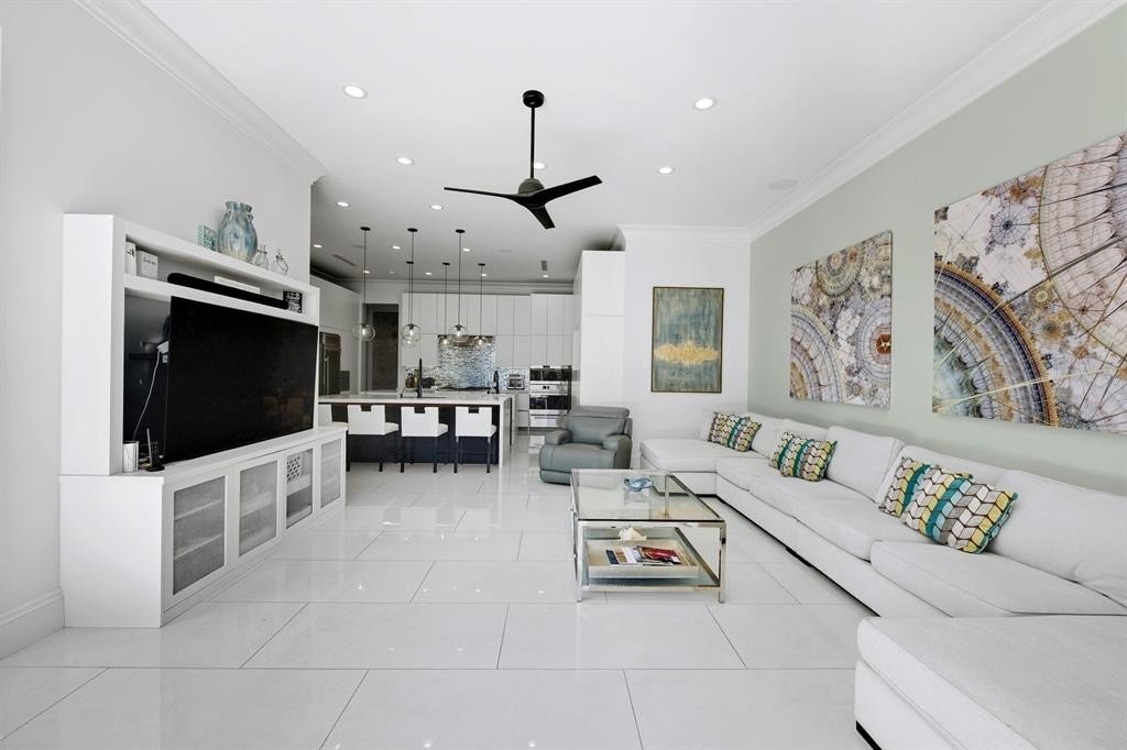 Fort Lauderdale, Florida, 33301, United States, 6 Bedrooms Bedrooms, ,6.5 BathroomsBathrooms,Residential,Forsale,1994085