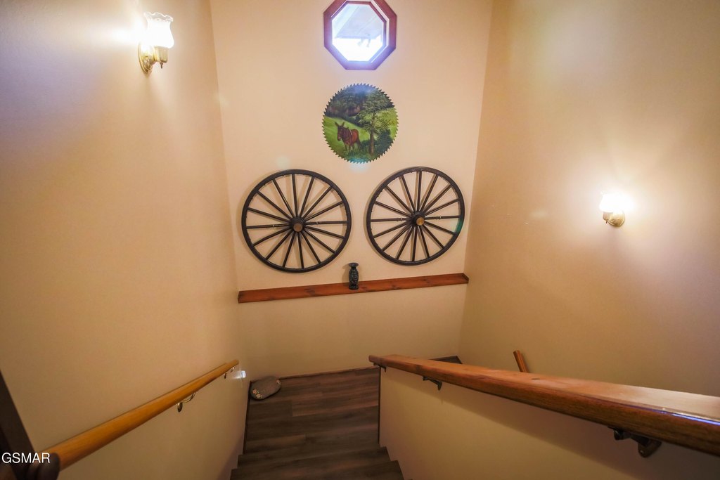 Sevierville, Tennessee, 37862, United States, 3 Bedrooms Bedrooms, ,4 BathroomsBathrooms,Residential,Forsale,1999462