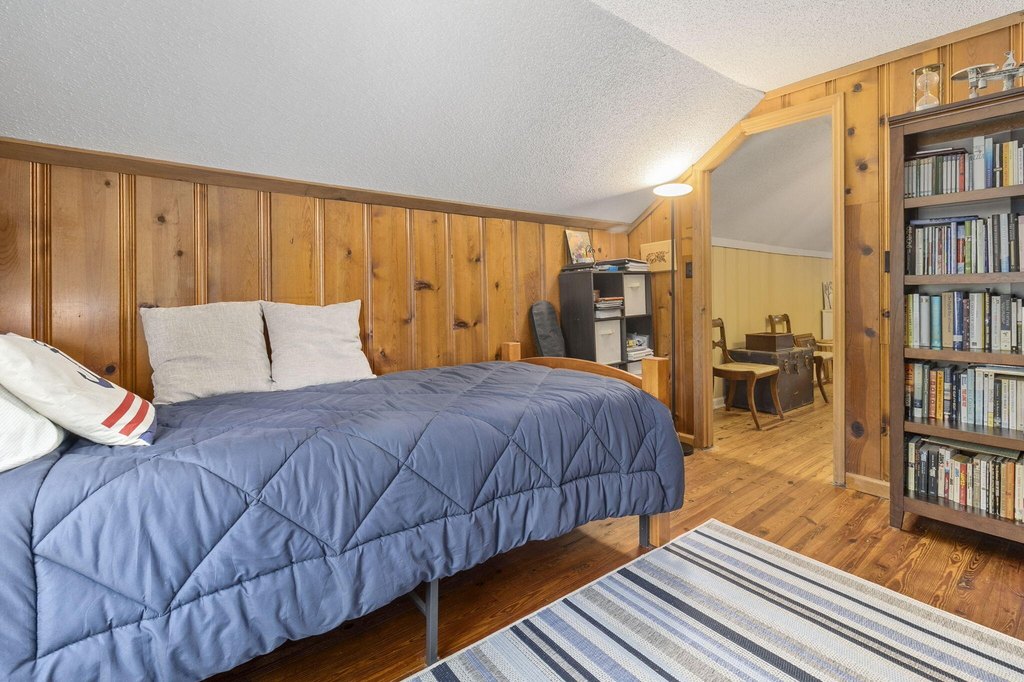 Signal Mountain, Tennessee, 37377, United States, 4 Bedrooms Bedrooms, ,2.5 BathroomsBathrooms,Residential,Forsale,2004666