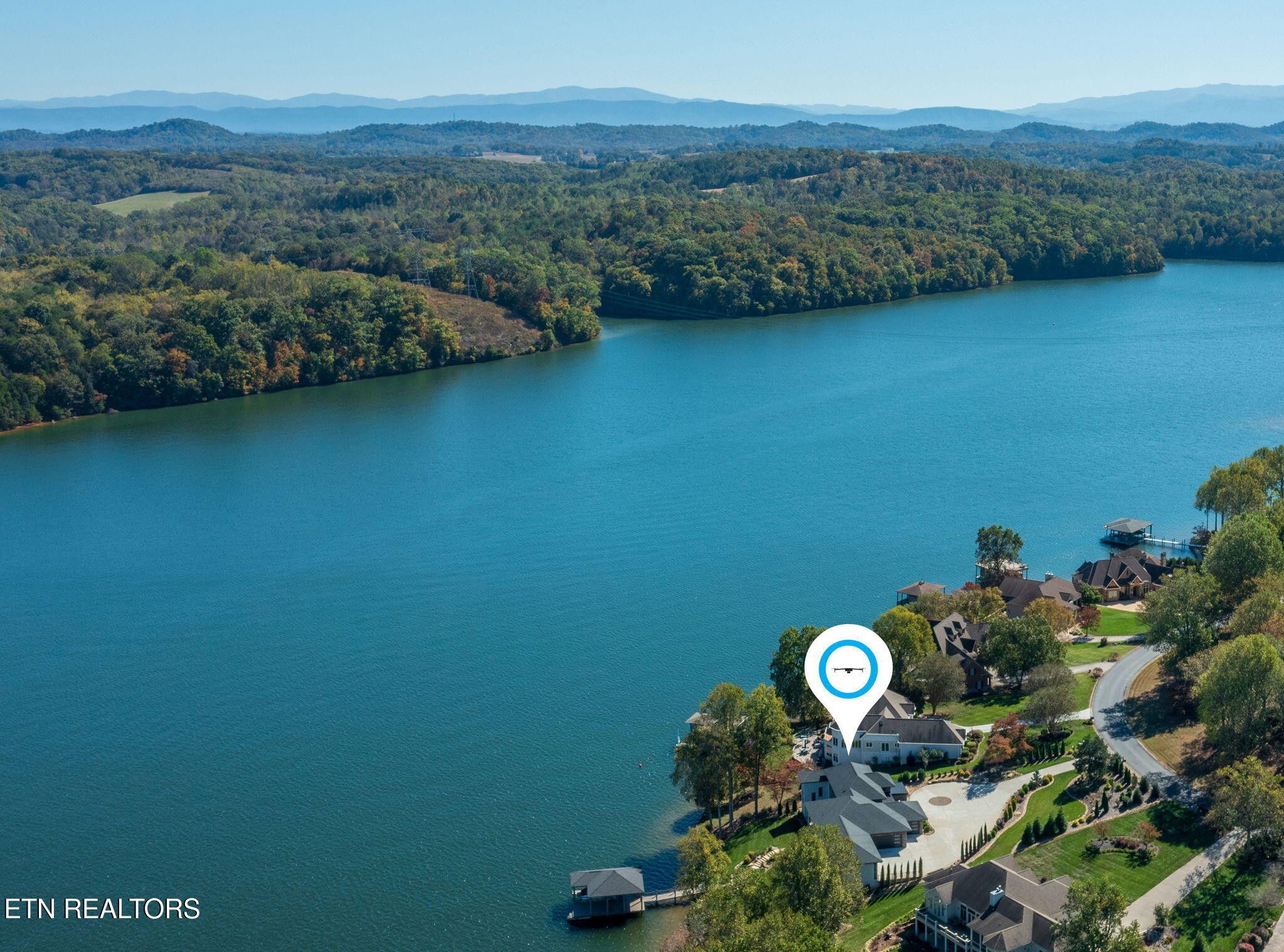 Loudon, Tennessee, 37774, United States, 5 Bedrooms Bedrooms, ,4 BathroomsBathrooms,Residential,Forsale,1973614