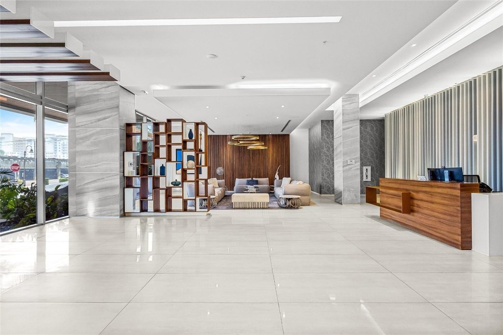 Fort Lauderdale, Florida, 33304, United States, 2 Bedrooms Bedrooms, ,2 BathroomsBathrooms,Residential,Forsale,2011614