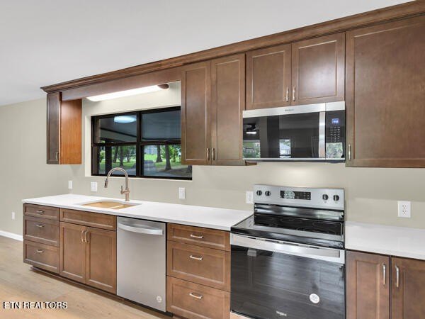 Crossville, Tennessee, 38572, United States, 3 Bedrooms Bedrooms, ,3 BathroomsBathrooms,Residential,Forsale,1959680