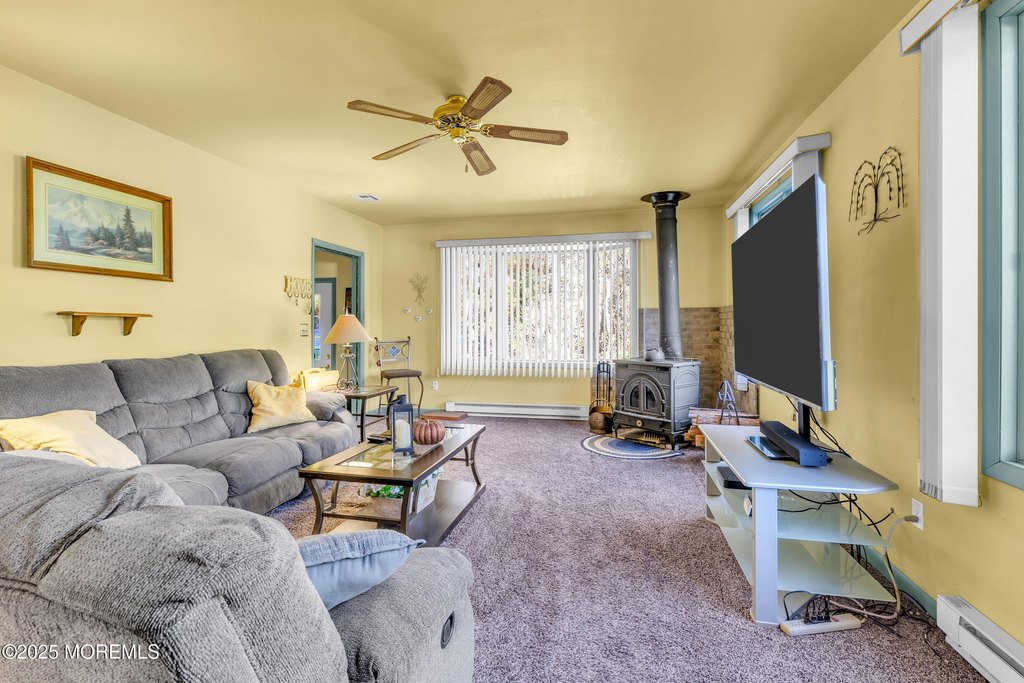 Toms River, New Jersey, 08757, United States, 4 Bedrooms Bedrooms, ,2 BathroomsBathrooms,Residential,Forsale,1994025