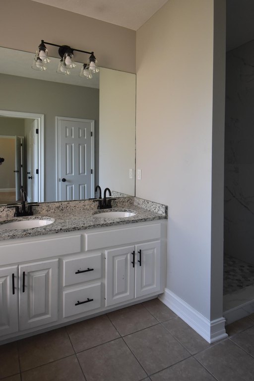 Rutledge, Tennessee, 37861, United States, 3 Bedrooms Bedrooms, ,2.5 BathroomsBathrooms,Residential,Forsale,1988740