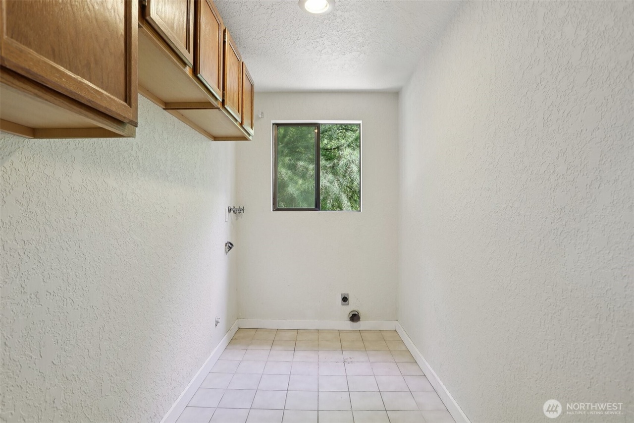 Granite Falls, Washington, 98252, United States, 3 Bedrooms Bedrooms, ,2 BathroomsBathrooms,Residential,Forsale,1990715