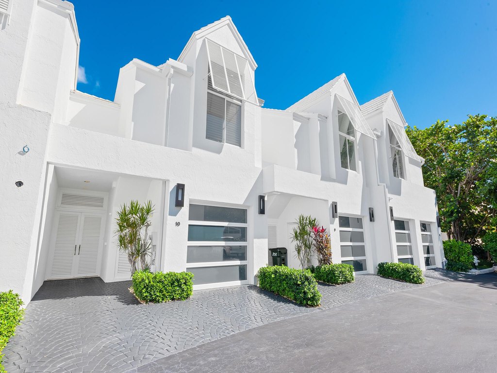 Delray Beach, Florida, 33483, United States, 4 Bedrooms Bedrooms, ,3.5 BathroomsBathrooms,Residential,Forsale,1996344