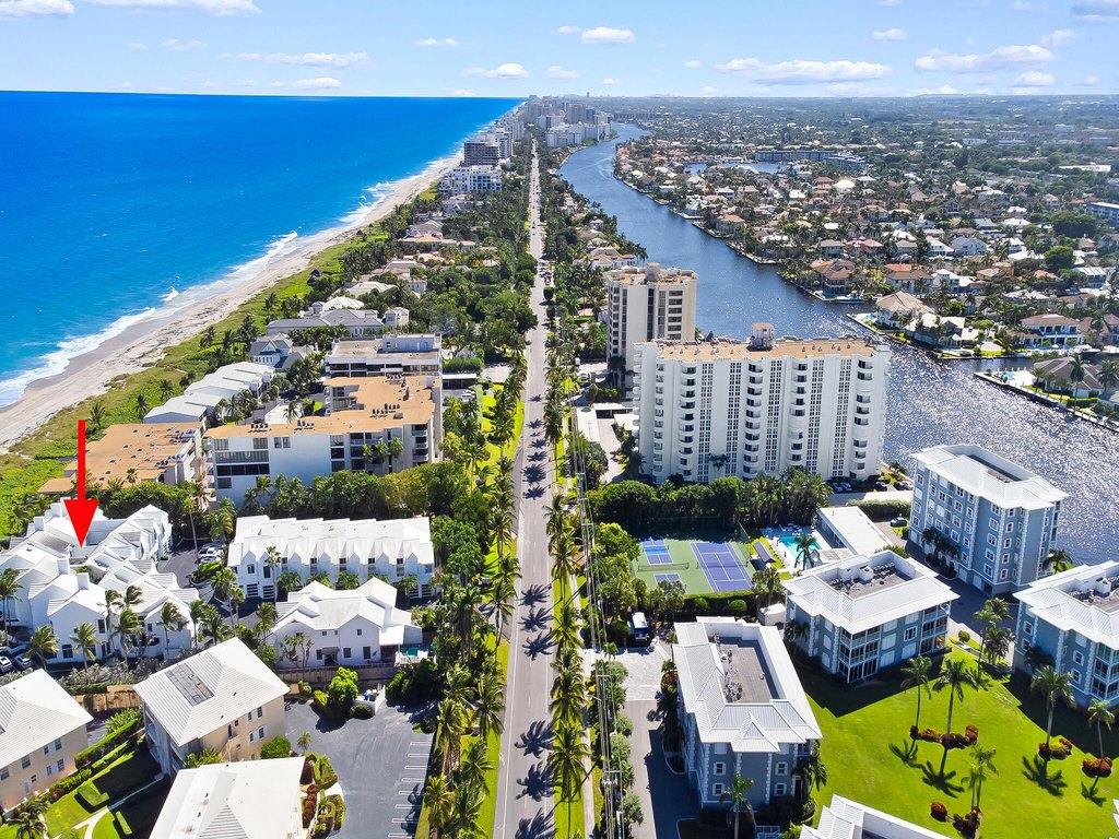 Delray Beach, Florida, 33483, United States, 4 Bedrooms Bedrooms, ,3.5 BathroomsBathrooms,Residential,Forsale,1996344