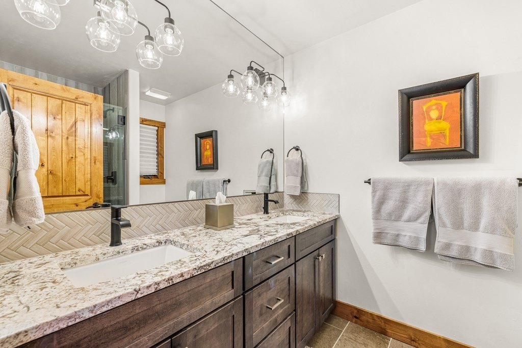 Donnelly, Idaho, 83615, United States, 4 Bedrooms Bedrooms, ,4 BathroomsBathrooms,Residential,Forsale,1996709