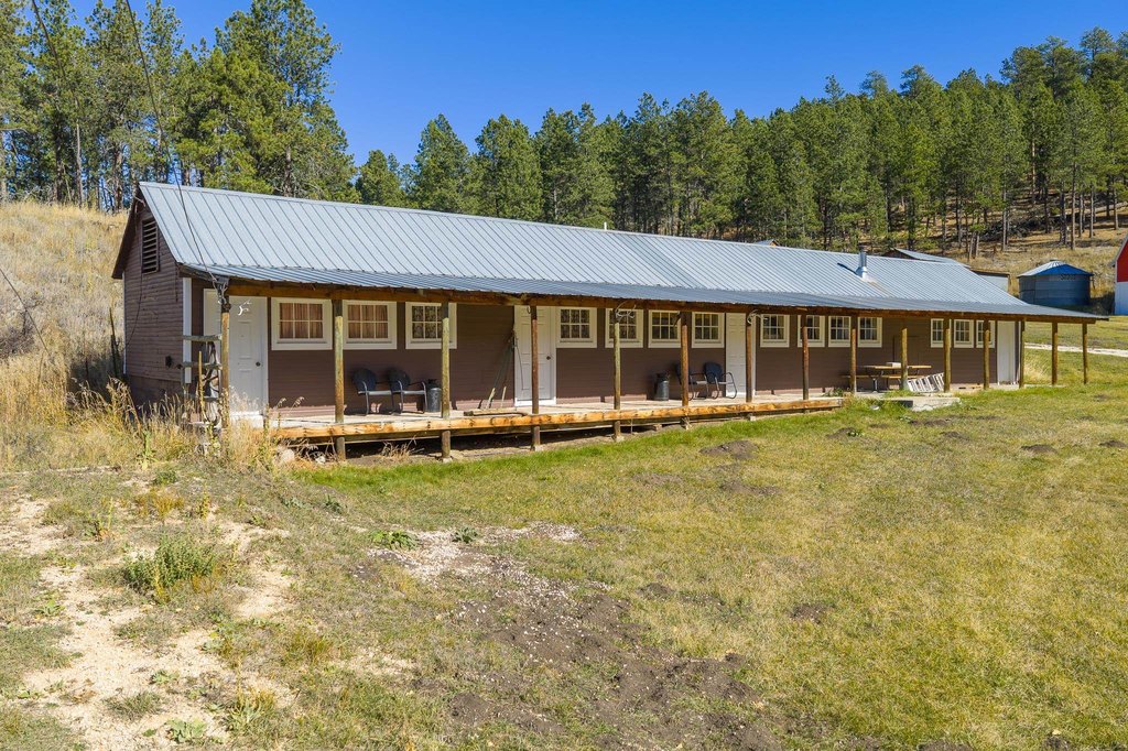 Custer, South Dakota, 57730, United States, 4 Bedrooms Bedrooms, ,2 BathroomsBathrooms,Residential,Forsale,1990710