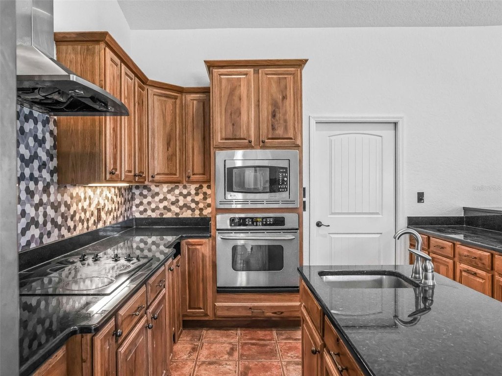 REDDICK, Florida, 32686, United States, 3 Bedrooms Bedrooms, ,2 BathroomsBathrooms,Residential,Forsale,1994137