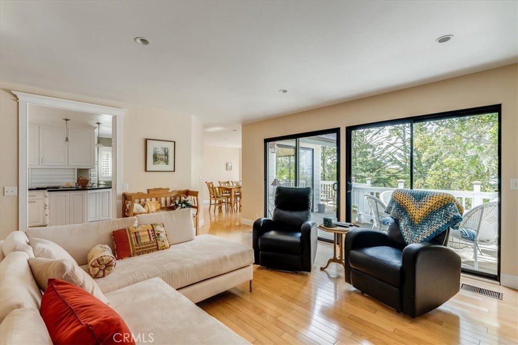 Cambria, California, 93428, United States, 3 Bedrooms Bedrooms, ,3 BathroomsBathrooms,Residential,Forsale,1997696