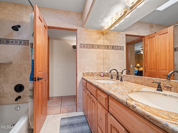 Tucson, Arizona, 85749, United States, 4 Bedrooms Bedrooms, ,4 BathroomsBathrooms,Residential,Forsale,1990110