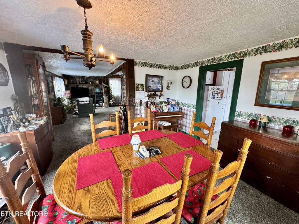 Crossville, Tennessee, 38571, United States, 4 Bedrooms Bedrooms, ,2 BathroomsBathrooms,Residential,Forsale,1996591