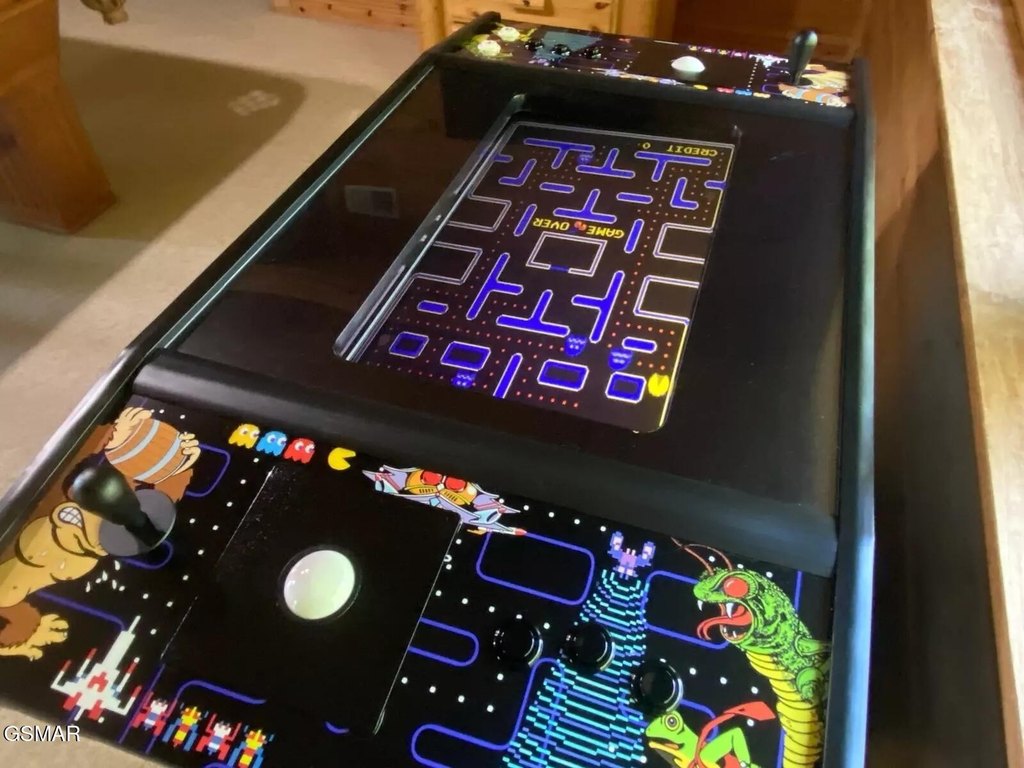 Sevierville, Tennessee, 37862, United States, 3 Bedrooms Bedrooms, ,2 BathroomsBathrooms,Residential,Forsale,1999446