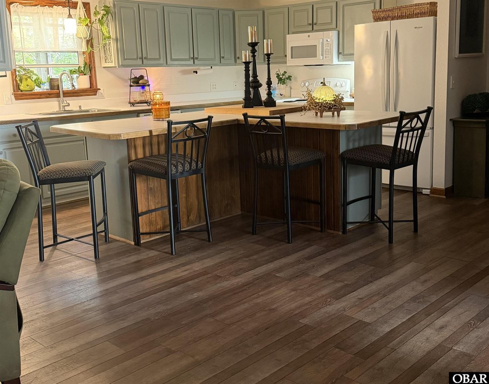 Kitty Hawk, North Carolina, 27949, United States, 4 Bedrooms Bedrooms, ,4.5 BathroomsBathrooms,Residential,Forsale,1951913