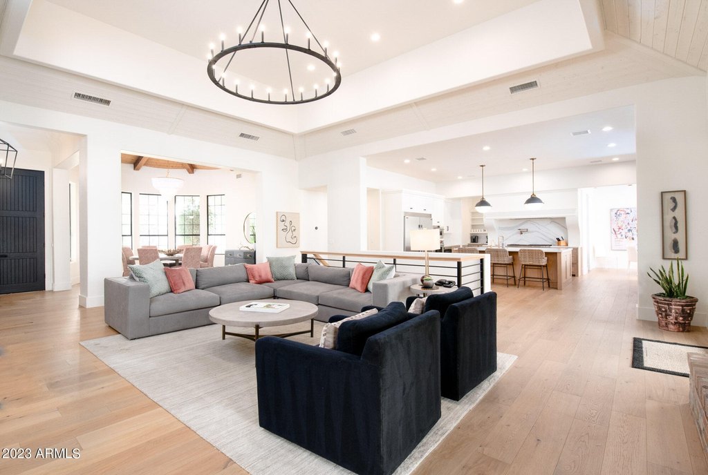 Scottsdale, Arizona, 85254, United States, 5 Bedrooms Bedrooms, ,4.5 BathroomsBathrooms,Residential,Forsale,2004052