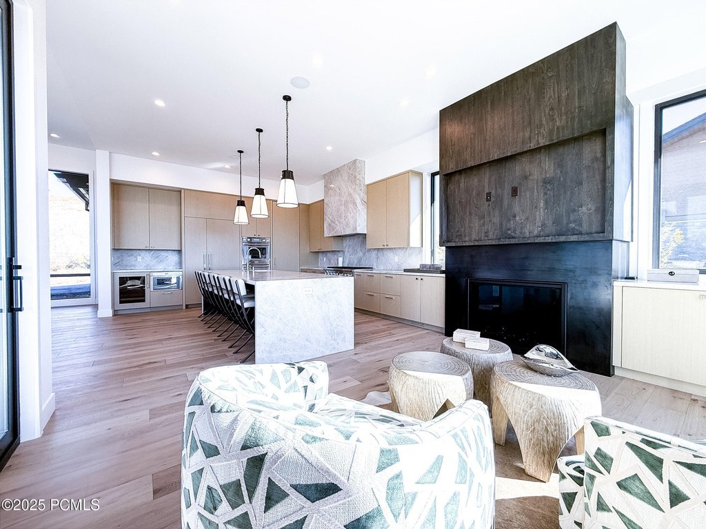 Hideout, Utah, 84036, United States, 5 Bedrooms Bedrooms, ,4.5 BathroomsBathrooms,Residential,Forsale,2004200