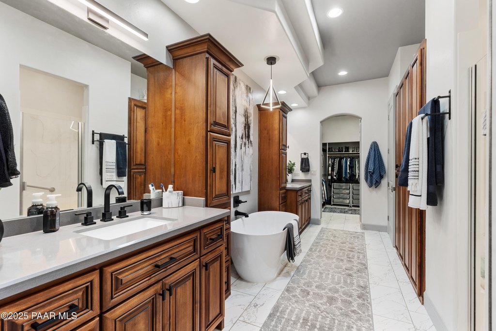 Prescott, Arizona, 86303, United States, 2 Bedrooms Bedrooms, ,2 BathroomsBathrooms,Residential,Forsale,1994053