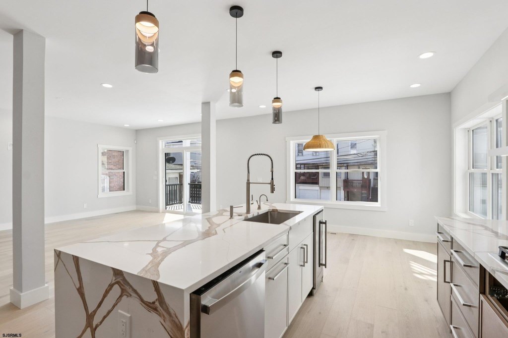 Atlantic City, New Jersey, 08401, United States, 3 Bedrooms Bedrooms, ,2.5 BathroomsBathrooms,Residential,Forsale,1994152