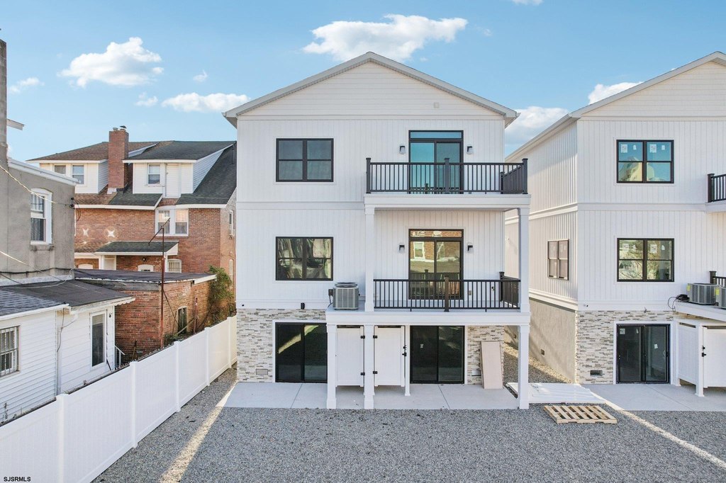 Atlantic City, New Jersey, 08401, United States, 3 Bedrooms Bedrooms, ,2.5 BathroomsBathrooms,Residential,Forsale,1994152