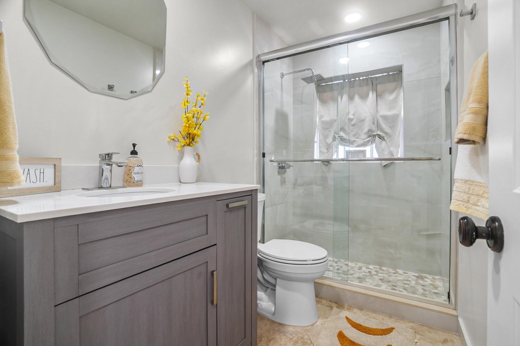 Boca Raton, Florida, 33487, United States, 4 Bedrooms Bedrooms, ,5 BathroomsBathrooms,Residential,Forsale,1996332