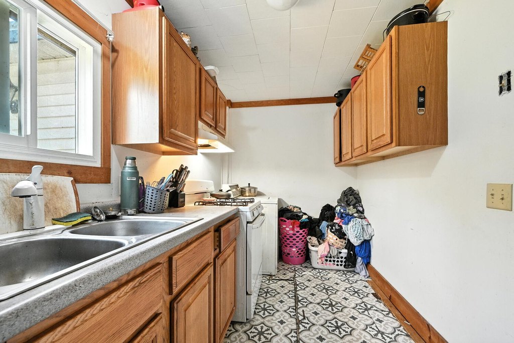 New Portland, Maine, 04961, United States, 13 Bedrooms Bedrooms, ,5.5 BathroomsBathrooms,Residential,Forsale,2010630