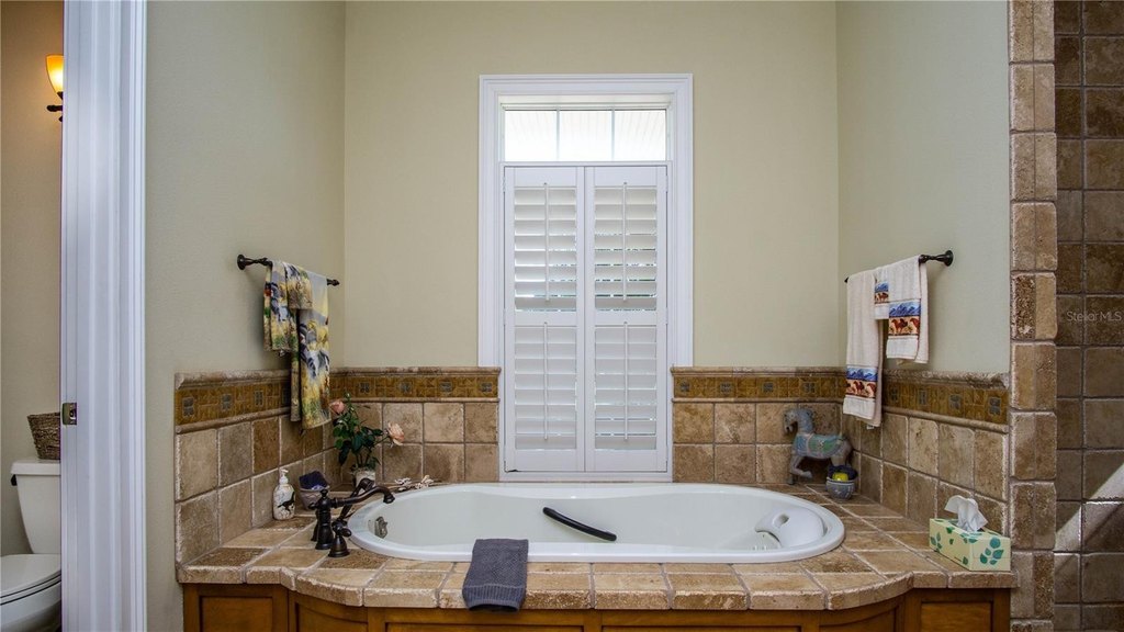 OCALA, Florida, 34476, United States, 5 Bedrooms Bedrooms, ,4.5 BathroomsBathrooms,Residential,Forsale,2009537