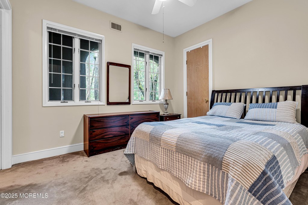 Wall, New Jersey, 07719, United States, 5 Bedrooms Bedrooms, ,5.5 BathroomsBathrooms,Residential,Forsale,1972303