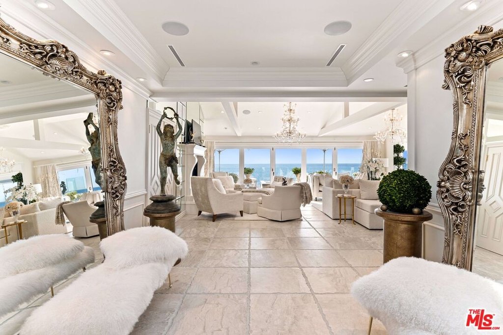 Malibu, California, 90265, United States, 3 Bedrooms Bedrooms, ,2.5 BathroomsBathrooms,Residential,Forsale,2009631