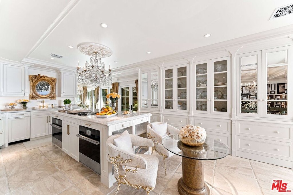 Malibu, California, 90265, United States, 3 Bedrooms Bedrooms, ,2.5 BathroomsBathrooms,Residential,Forsale,2009631