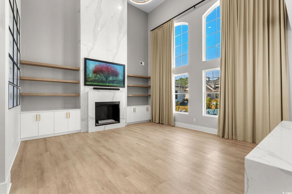 Myrtle Beach, South Carolina, 29577, United States, 5 Bedrooms Bedrooms, ,4.5 BathroomsBathrooms,Residential,Forsale,2008937