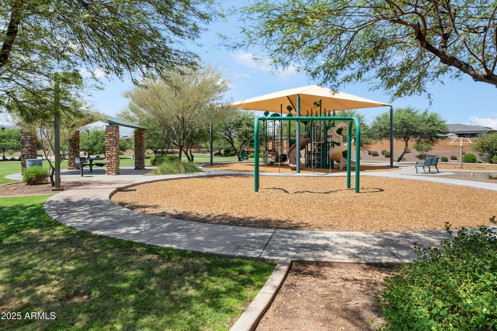 Goodyear, Arizona, 85395, United States, 4 Bedrooms Bedrooms, ,3 BathroomsBathrooms,Residential,Forsale,1971057