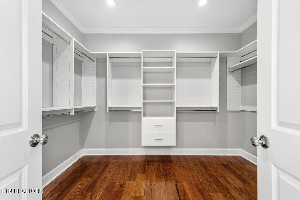 Loudon, Tennessee, 37774, United States, 4 Bedrooms Bedrooms, ,4.5 BathroomsBathrooms,Residential,Forsale,1942458