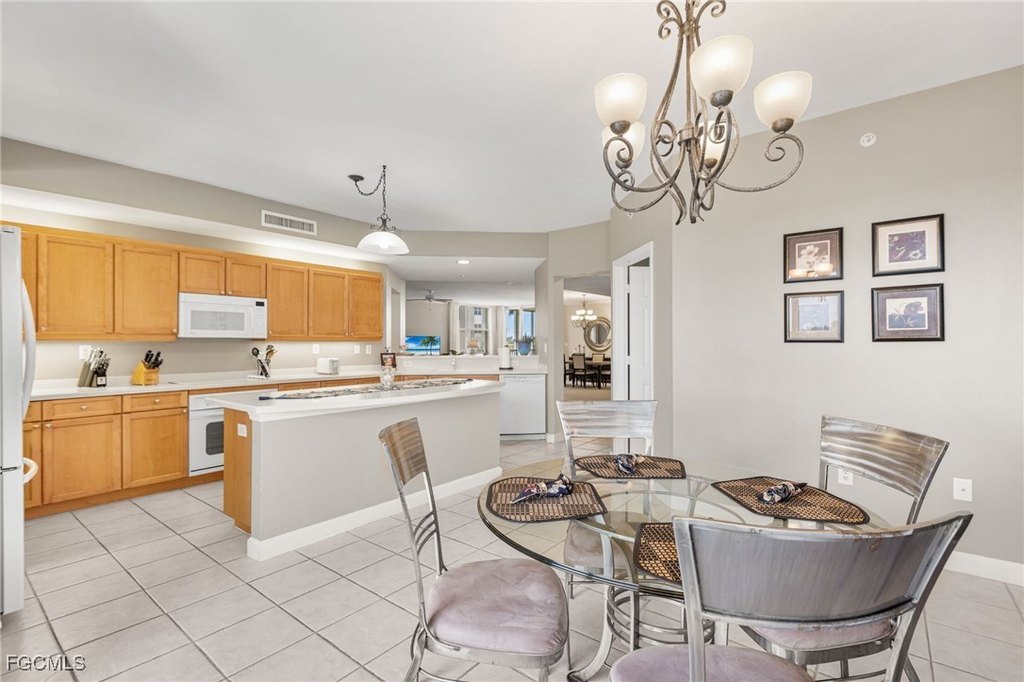 Fort Myers, Florida, 33908, United States, 2 Bedrooms Bedrooms, ,2.5 BathroomsBathrooms,Residential,Forsale,1998609