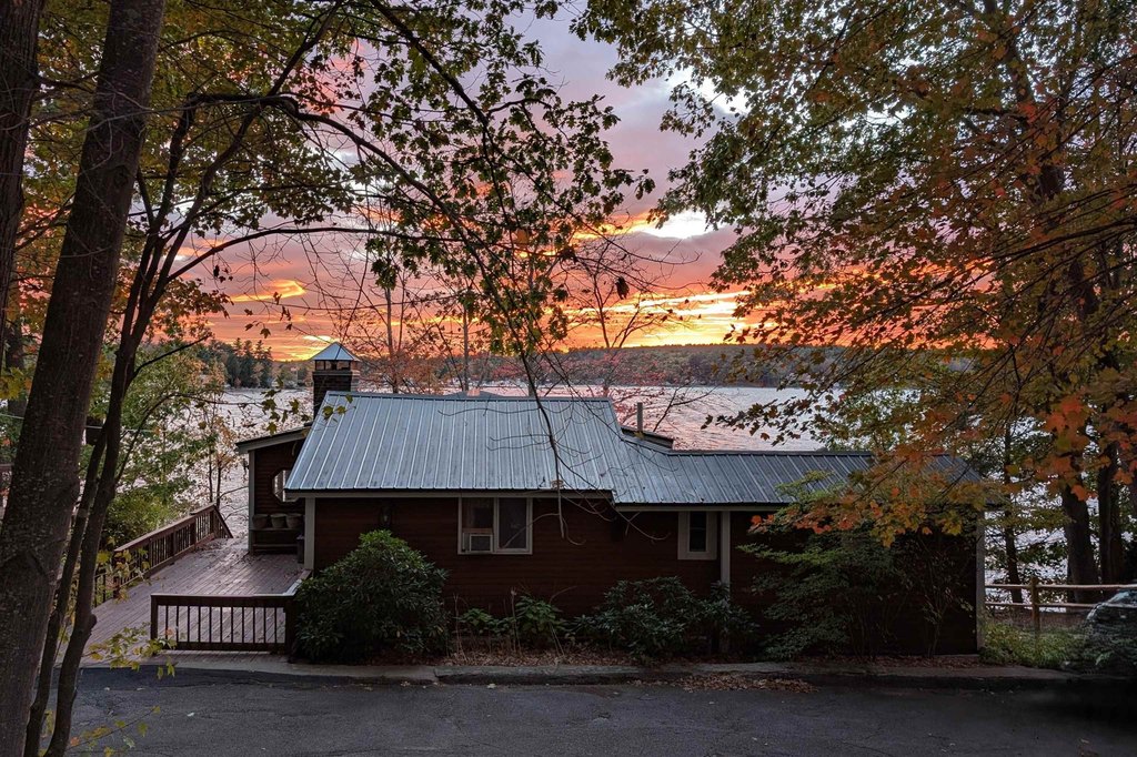 Gilford, New Hampshire, 03249, United States, 5 Bedrooms Bedrooms, ,2 BathroomsBathrooms,Residential,Forsale,1909963