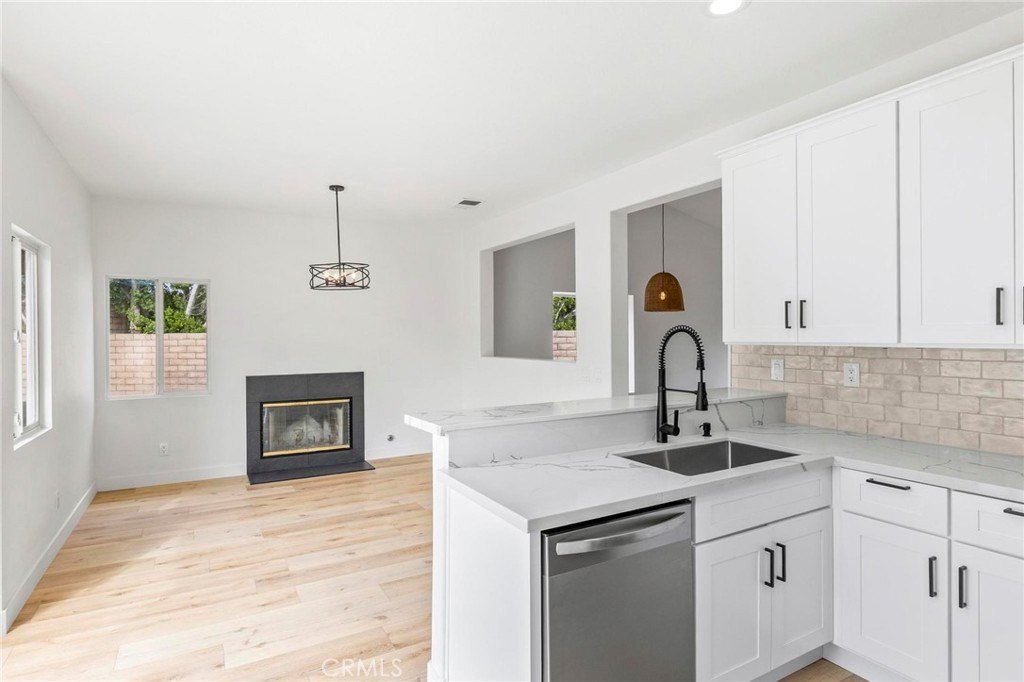 Palm Springs, California, 92262, United States, 3 Bedrooms Bedrooms, ,2 BathroomsBathrooms,Residential,Forsale,2004230