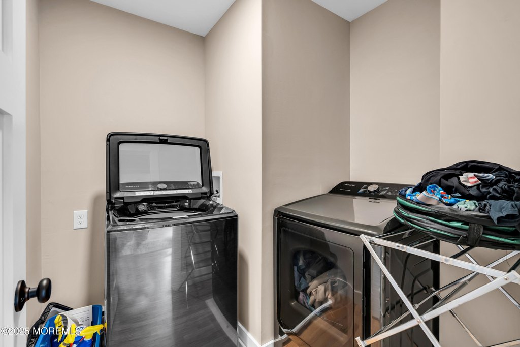 Toms River, New Jersey, 08755, United States, 4 Bedrooms Bedrooms, ,2.5 BathroomsBathrooms,Residential,Forsale,2004118