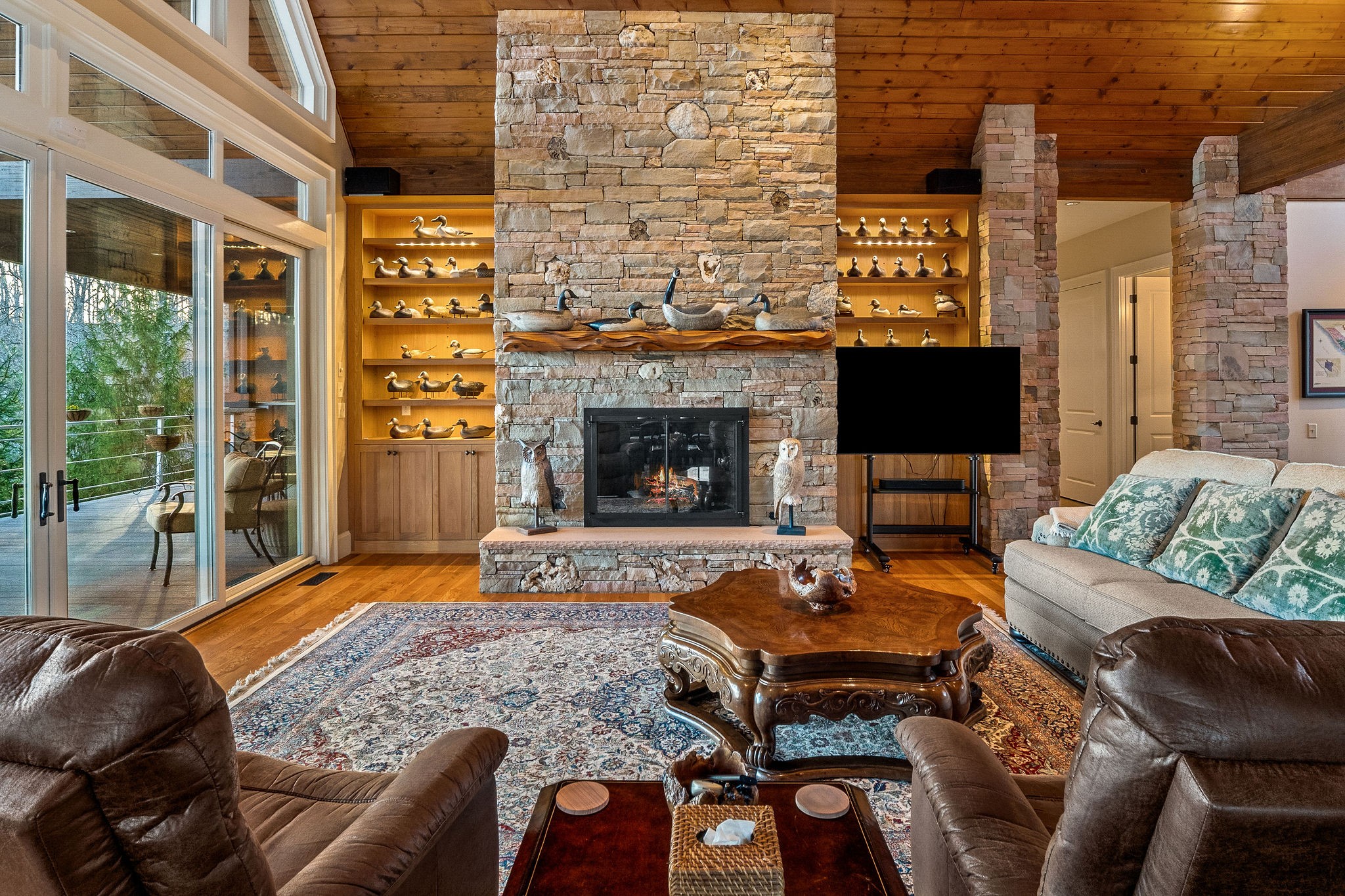 Sparta, Tennessee, 38583, United States, 3 Bedrooms Bedrooms, ,3.5 BathroomsBathrooms,Residential,Forsale,1968516